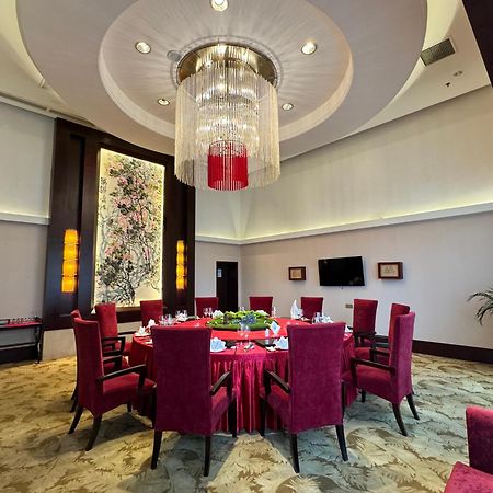 Holiday Inn Chengdu Century City-Easttower Exterior foto