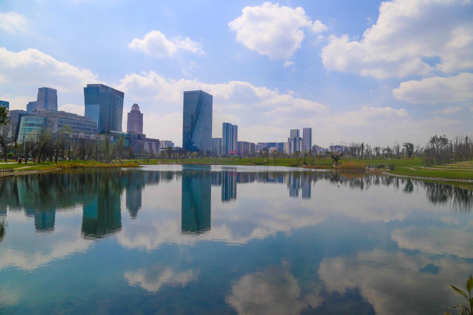 Holiday Inn Chengdu Century City-Easttower Exterior foto